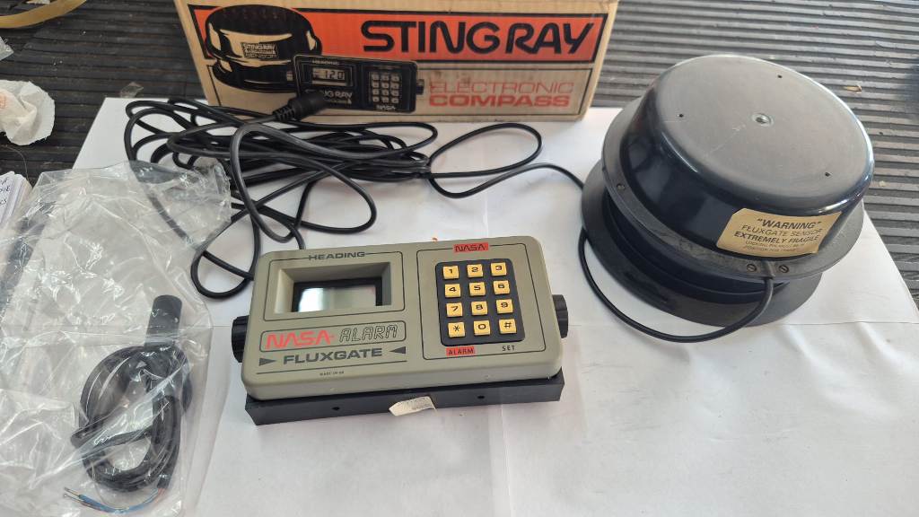 Nasa stingray electronic compass