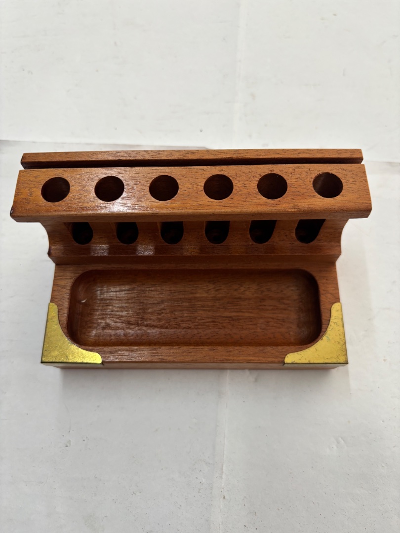 Wooden pen and divider holder